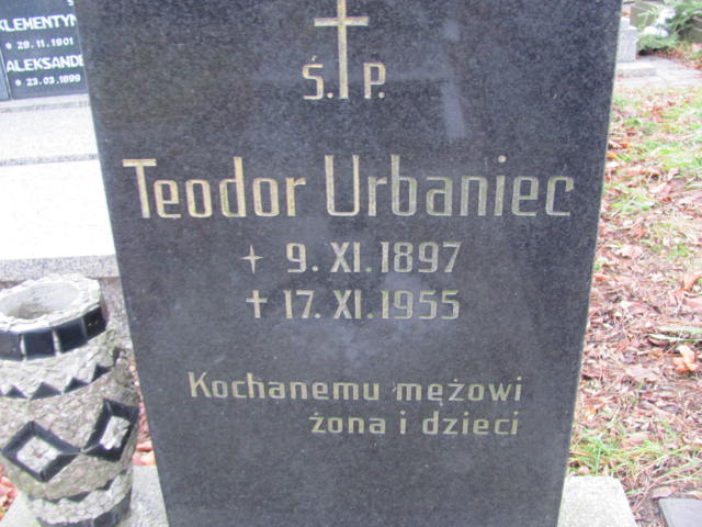 Teodor Urbaniec 1897 Gliwice Wójtowa Wieś - Grobonet - Wyszukiwarka osób pochowanych