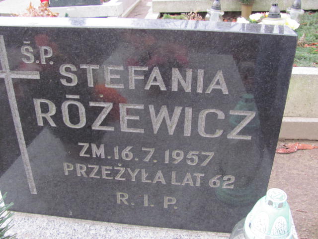 Stefania Różewicz Gliwice Wójtowa Wieś - Grobonet - Wyszukiwarka osób pochowanych